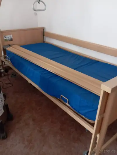 Zdravotní elektrická postel