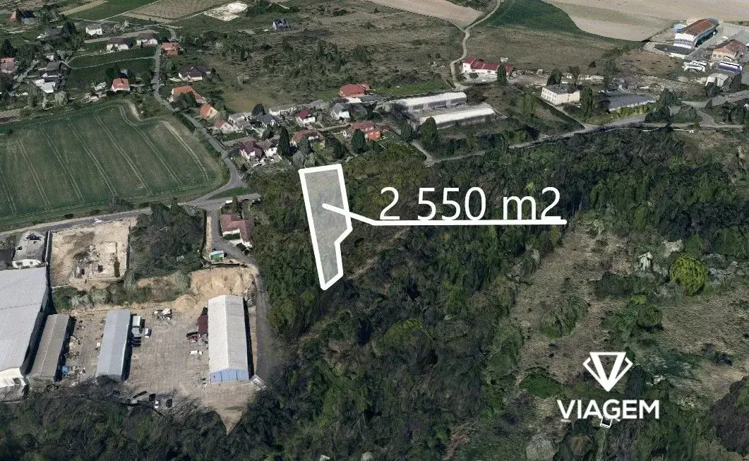 Zahrada 2 550 m², Podíl 75 % o výměře 1 913 m²