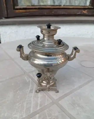 Kompletní samovar.