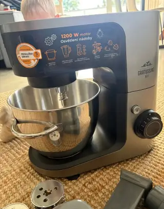 Kuchyňský robot ETA Gratussino Maxo