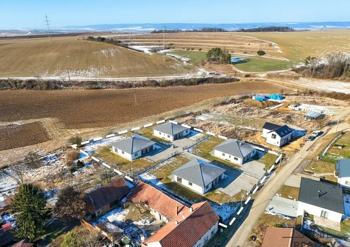 Prodej pozemku 4986, Bohdalice-Pavlovice, okres Vyškov