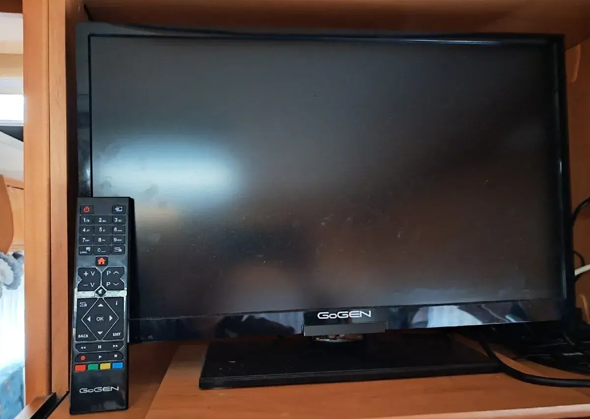 Televize Gogen 22" 12/220v do karavanu