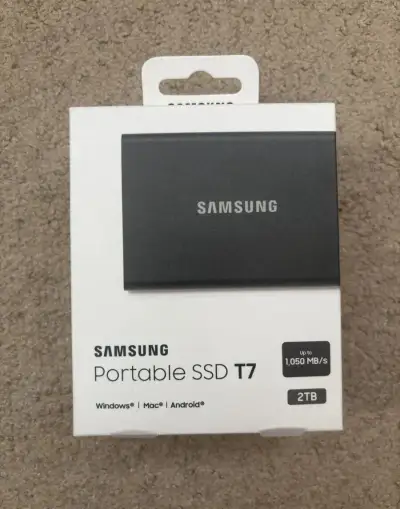 Samsung Portable SSD T7 2TB – nový, zapečetěný