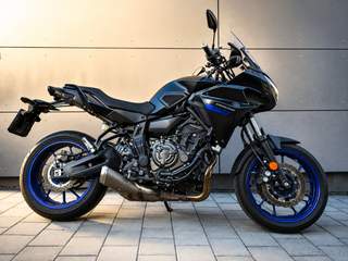 Yamaha Tracer 700 – pouze 3 600 km – STAV