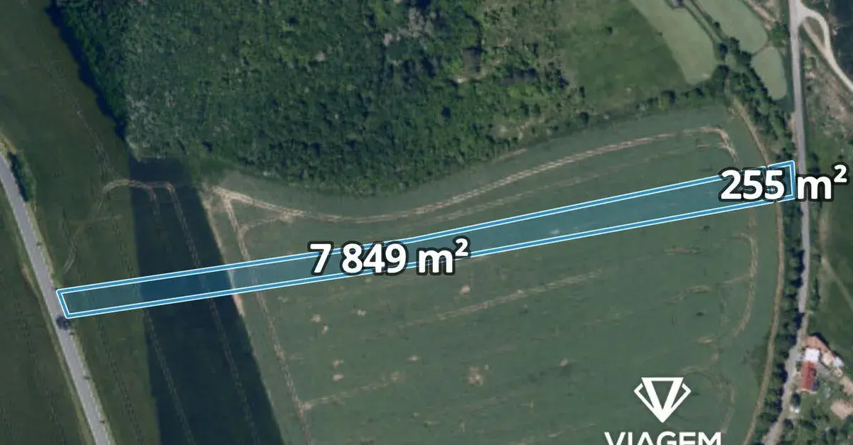Pole 8 104 m²