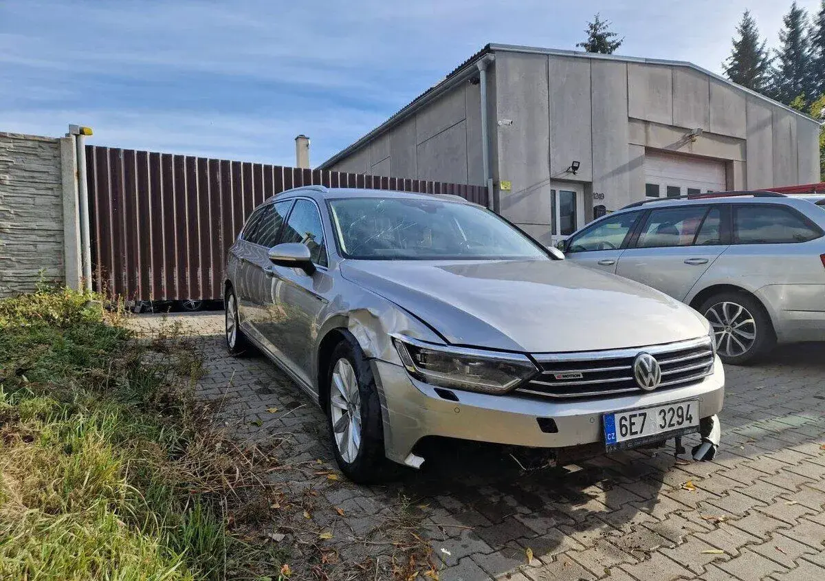 Volkswagen Passat – 2016, 199 753 km