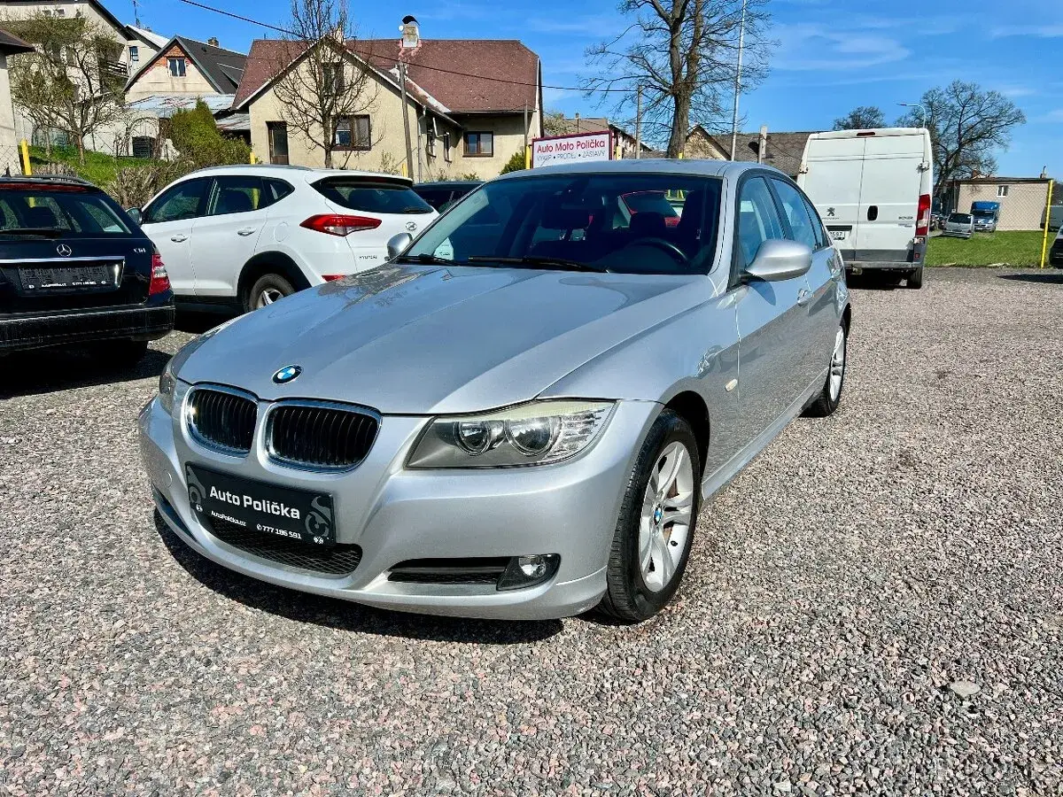 BMW 318i – 2009, 2 009 km