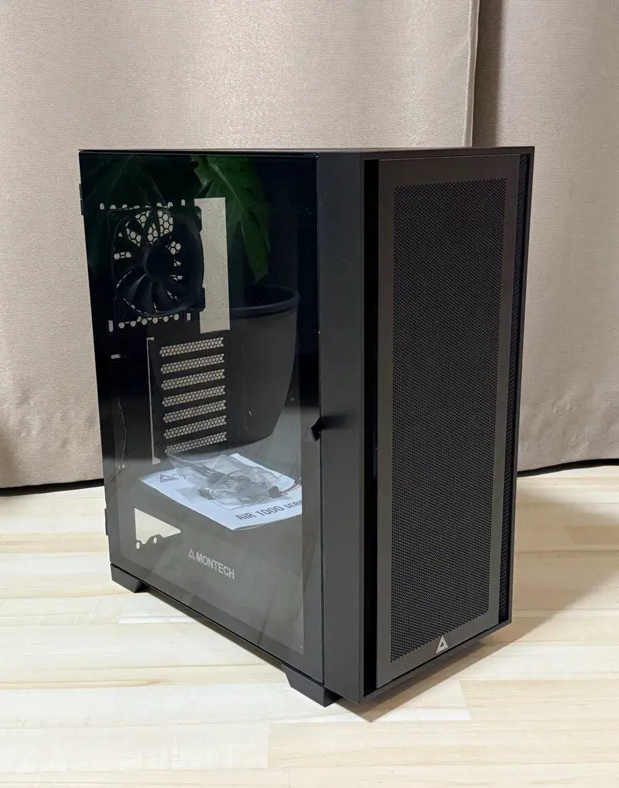 PC skříň / case Montech AIR 1000 Lite - jako nová