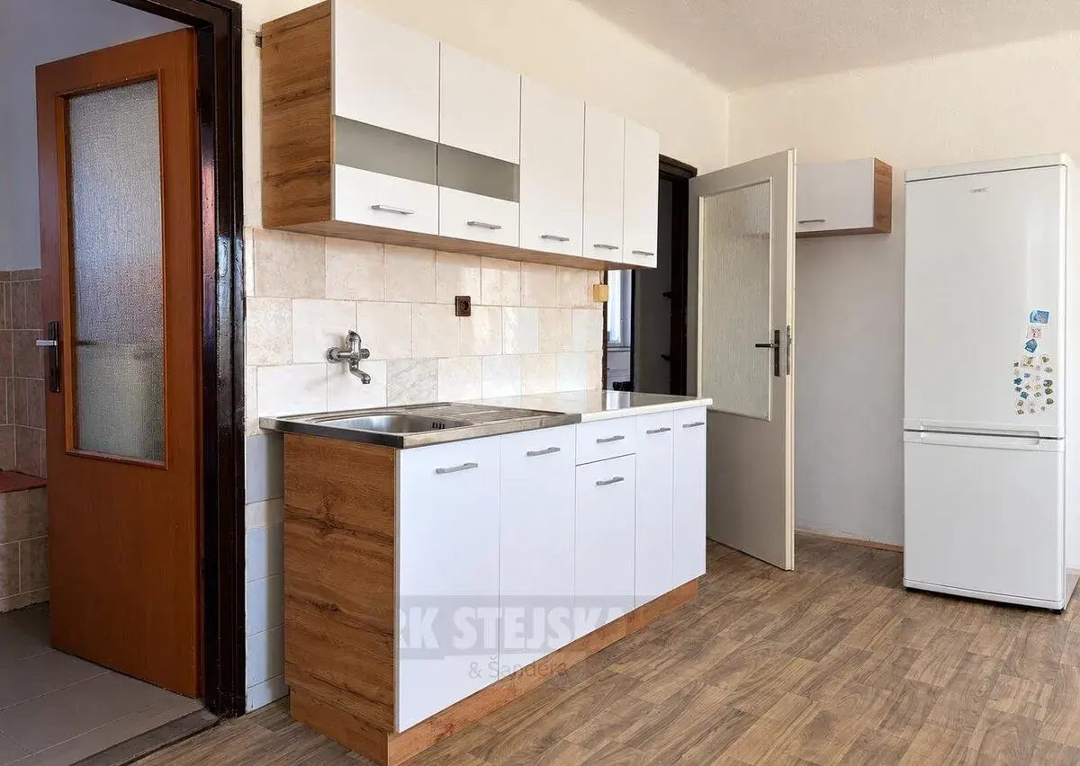 Pronájem bytu 2+1, o ploše 87 m², Slavče