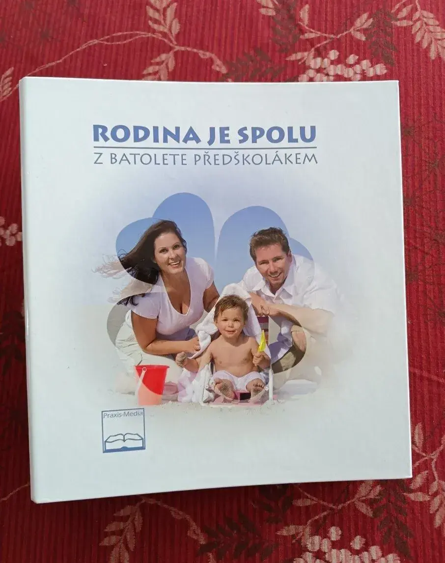 Rodina je spolu - z batolete předškolákem.