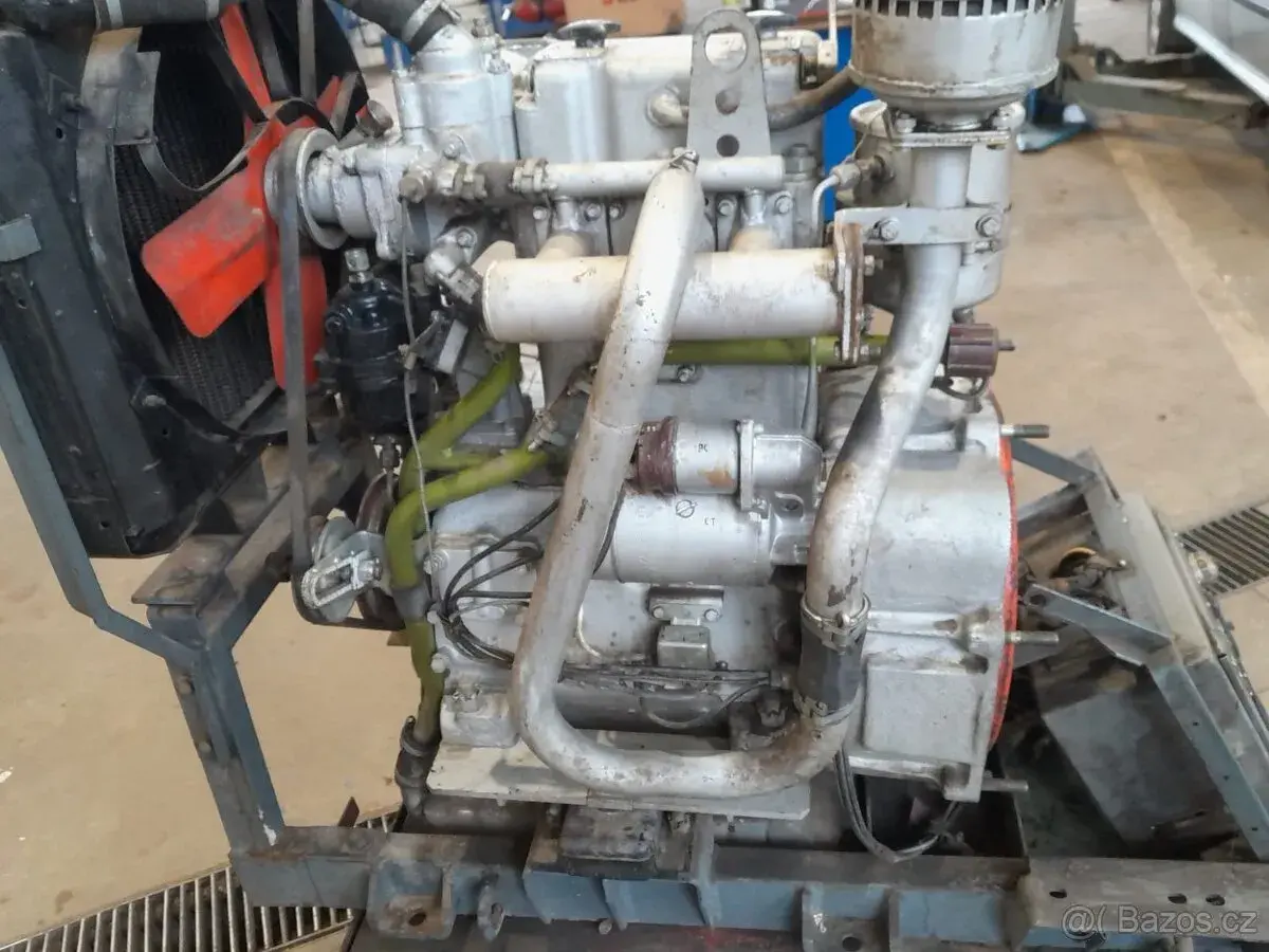 řadový dvouválec (diesel 2Y 8,5/11)