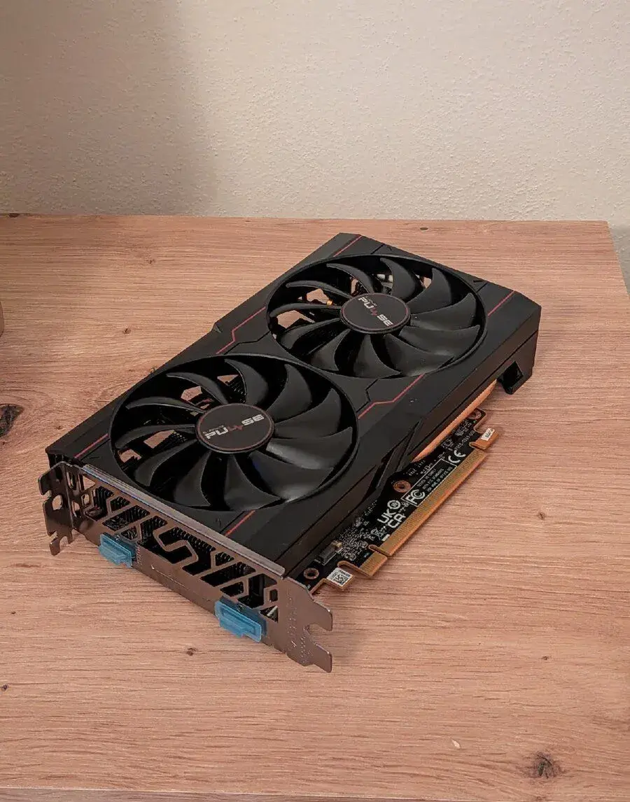 Grafická Karta AMD Sapphire Pulse RX 6500 XT (8GB VRAM)