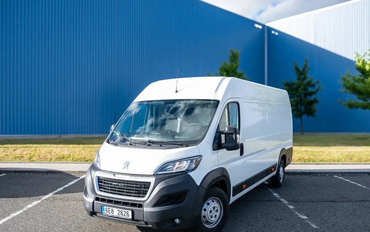 Pronájem dodávky Peugeot Boxer L4H2