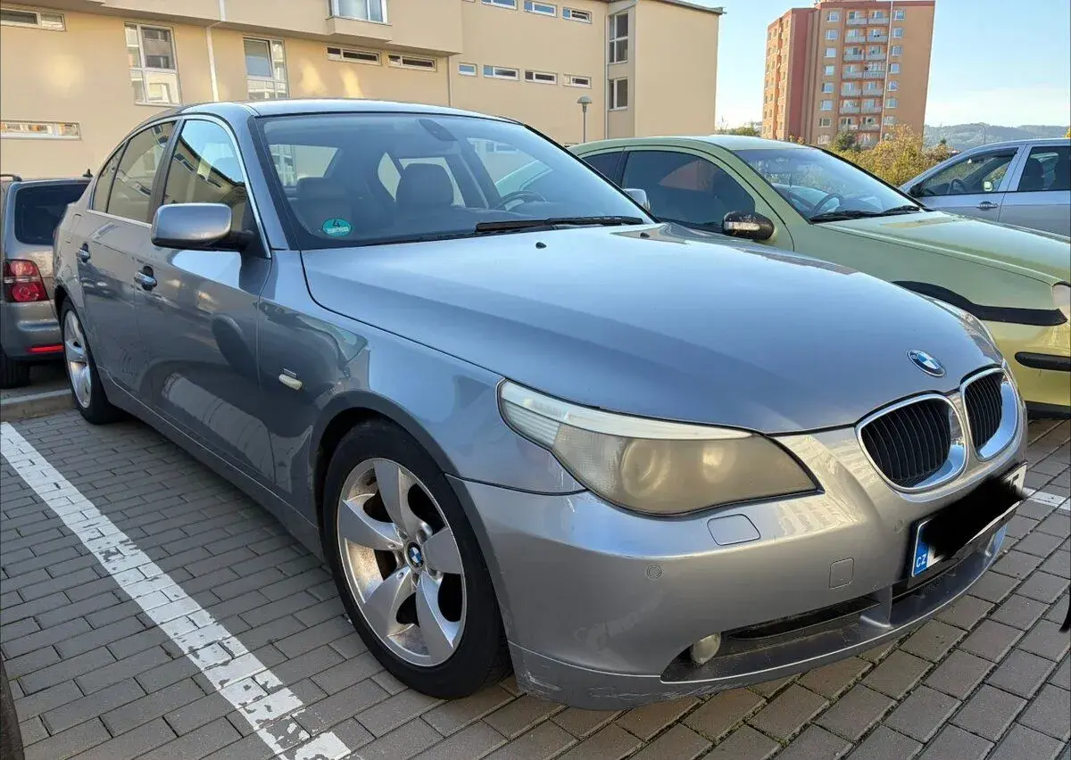 BMW 520i – 2004, 280 000 km