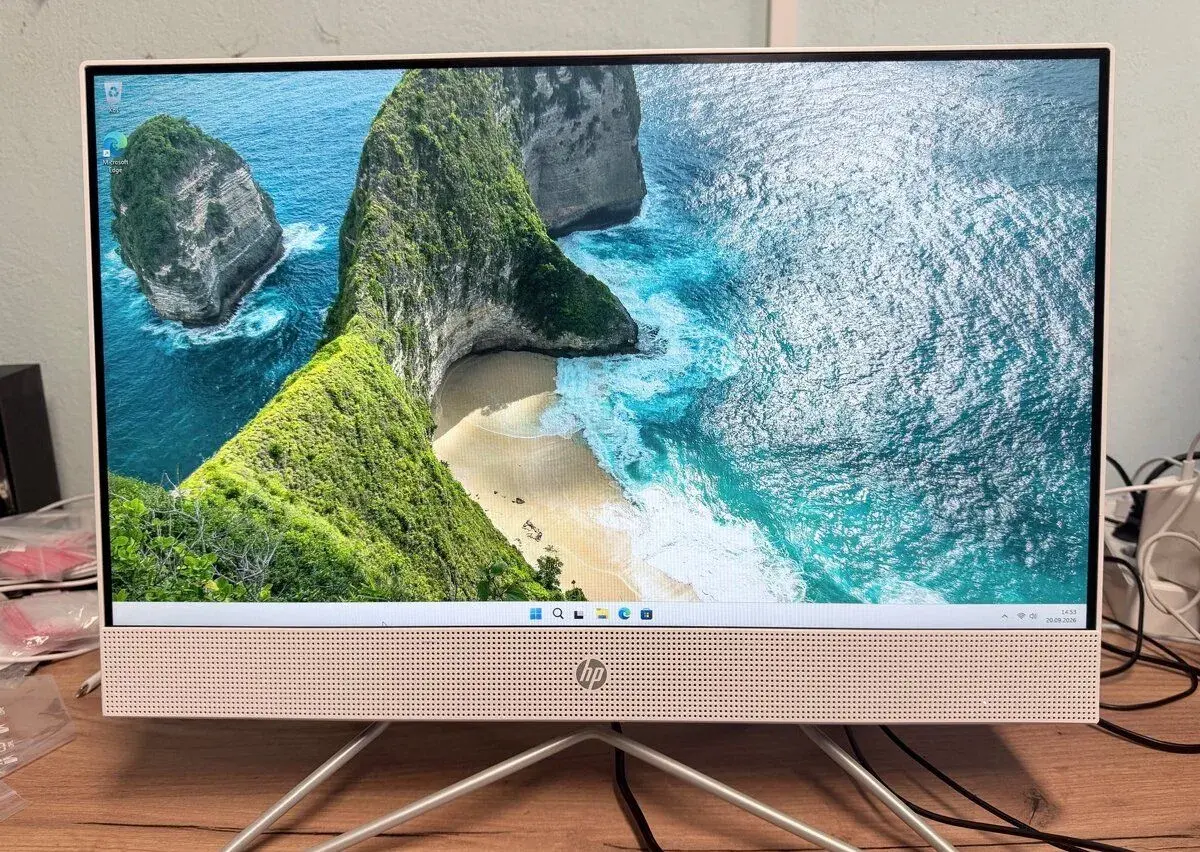 HP All-in-One 22” – 8 GB RAM / 256 GB SSD