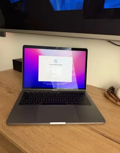 Apple MacBook Pro 13" Retina Touch Bar | i5 2.9GHz |