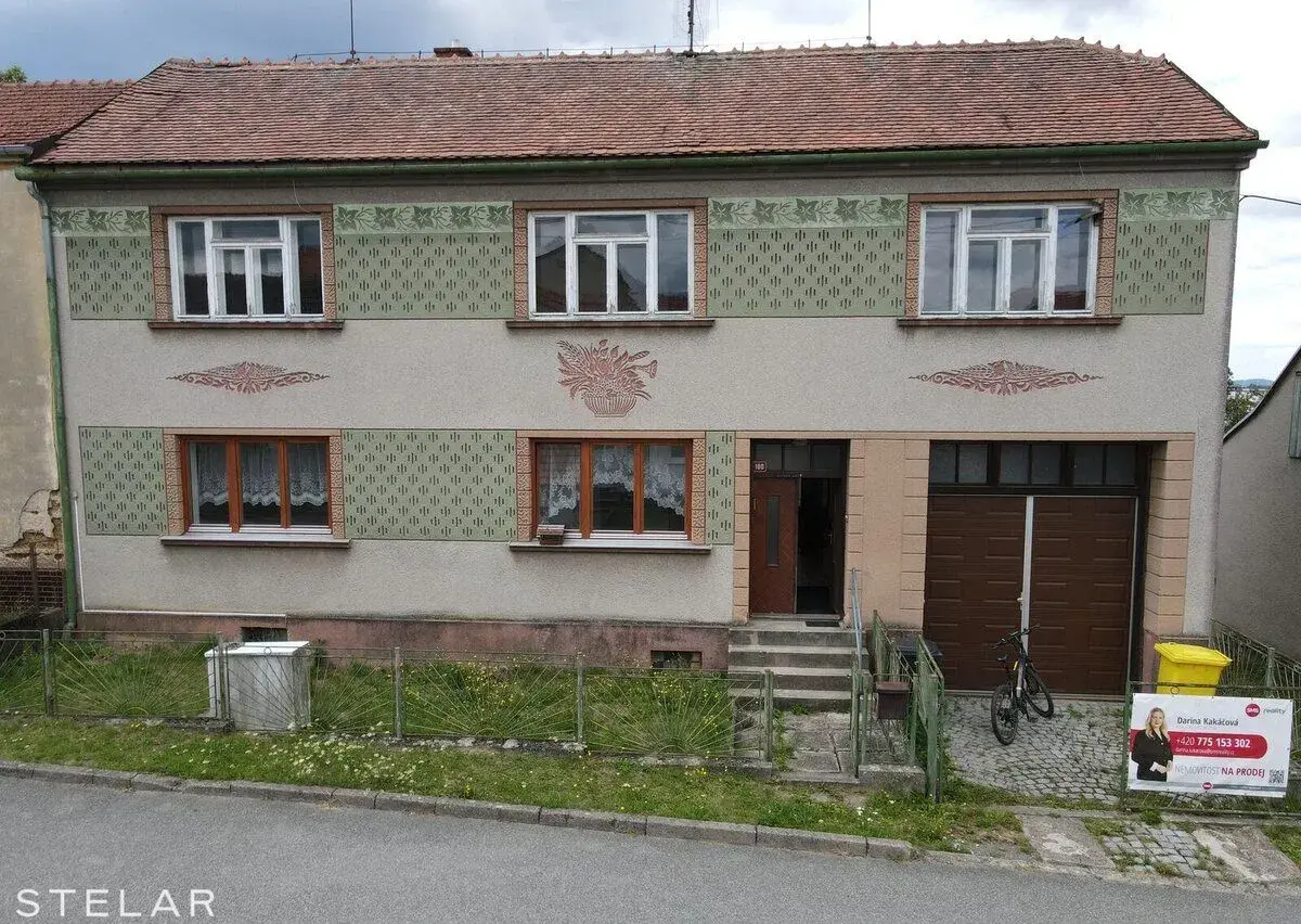 Velký rodinný dům s garáží, dílnou a zahradou – Kotvrdovice
