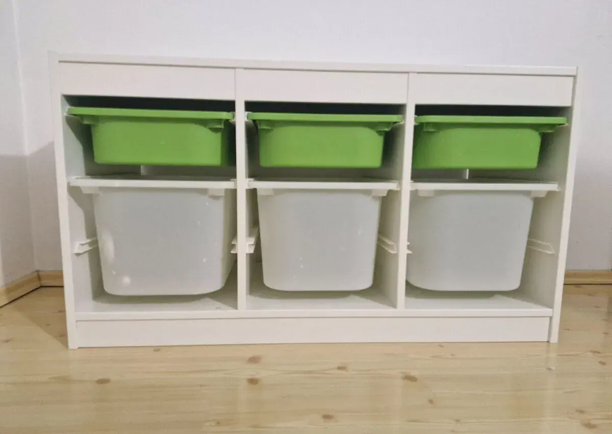 IKEA TROFAST regál s 6 kontejnery
