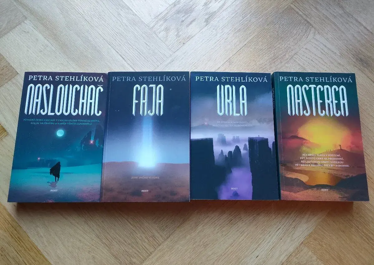 Série Naslouchač-Petra Stehlíková