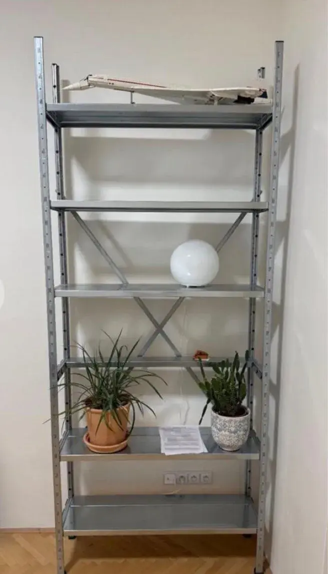Kovový regál 205x32x104CM ZA ODVOZ