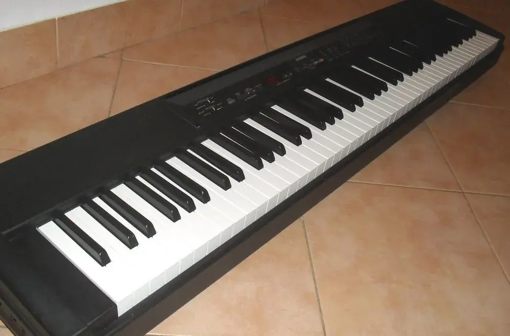 Stage piano Yamaha P-80