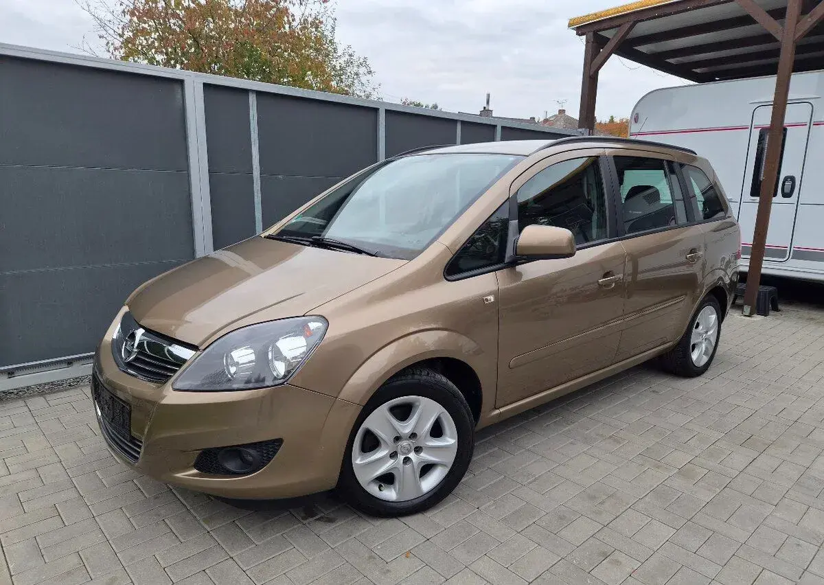 Opel Zafira – 2013, 120 296 km