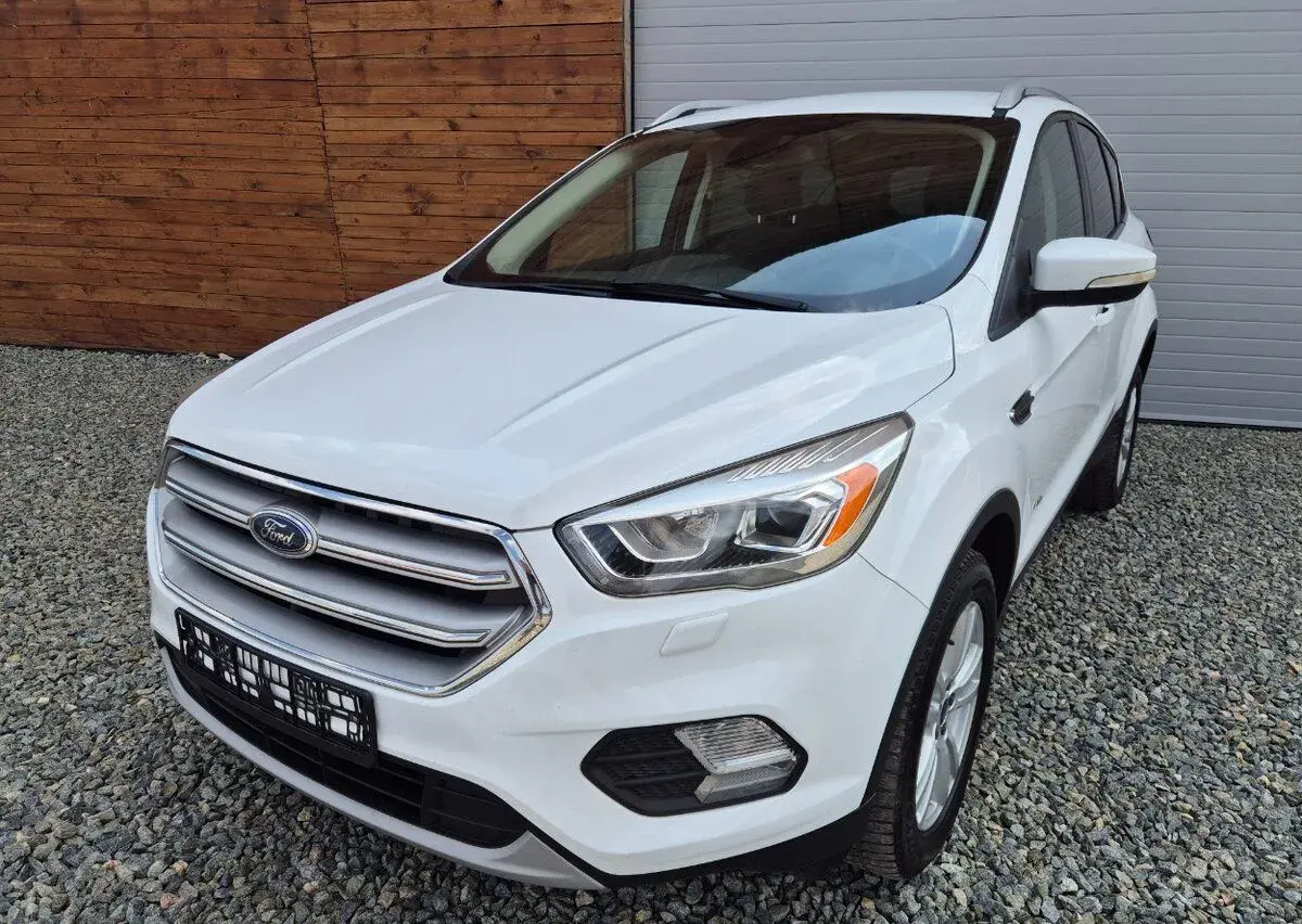 Kord Kuga 2.0Tdci 110kw 4x4-Manuál-Facelift-