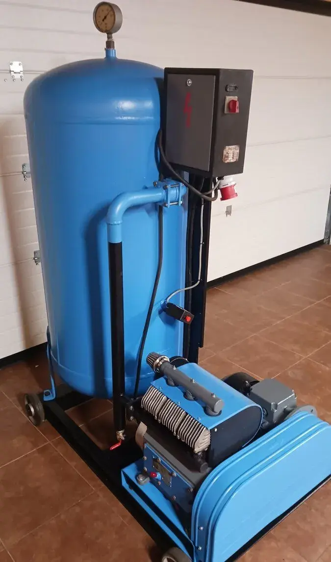 Kompresorová stanice ORLÍK 3JSK, 500litrů ,TOP stav