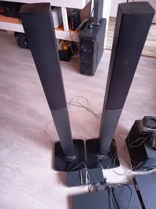 Starší domácí kino LG