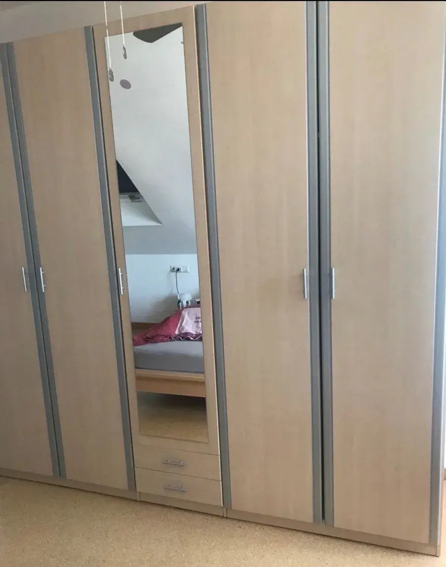Velká skříň
