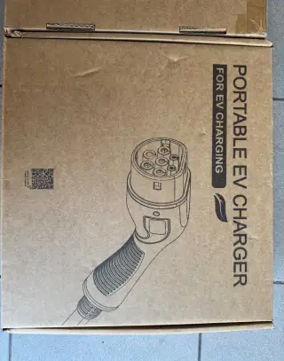 Nová nabíječka elektromobilu VoltBox Type 2 - 230 V
