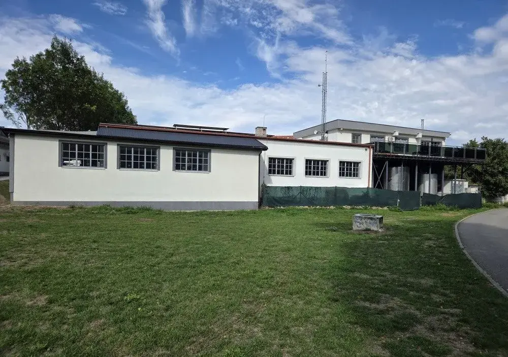 Na pronájem skladové a výrobní prostory(380 m2),Náměšť n.Osl
