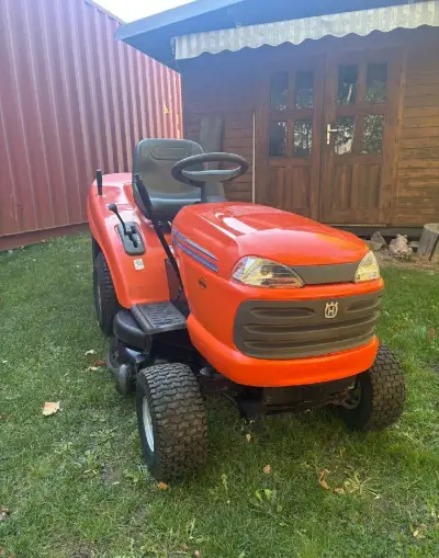 Zahradní traktor Husqvarna CTH 155
