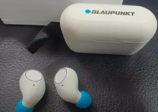 Bezdrátová sluchátka Blaupunkt BTW 10 WH Bluetooth 5.3 NOVÁ