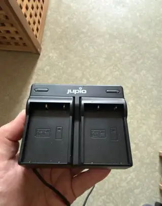 Nabíječka Jupio pro OM-1 aku