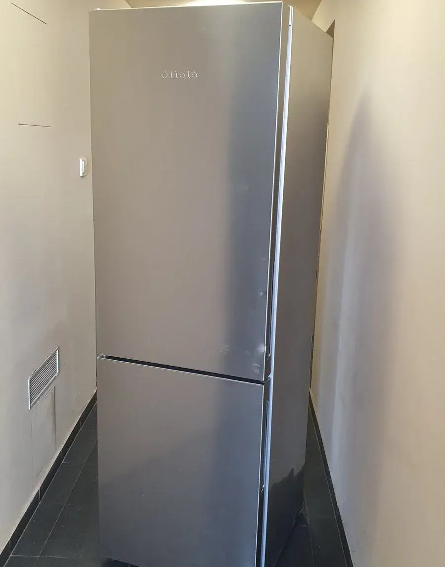 MIELE A++ nerez Nofrost lednice s mrazákem