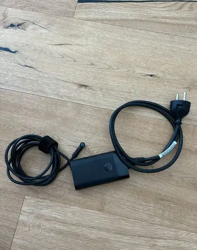 HP TPN-LA14 Napájecí adaptér, nabíječka 65W 19,5V 3,33A