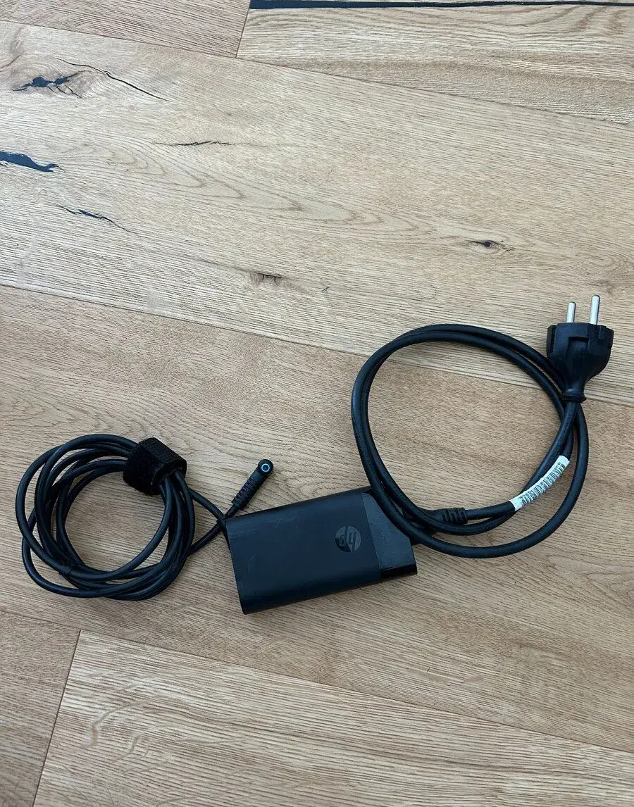 HP TPN-LA14 Napájecí adaptér, nabíječka 65W 19,5V 3,33A