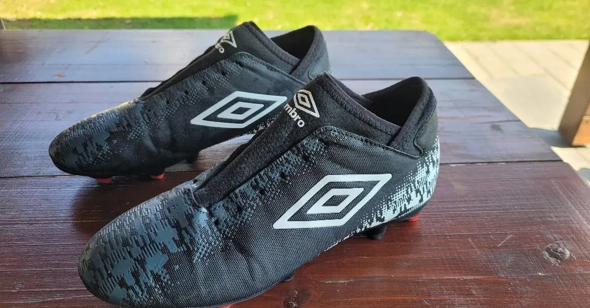 Kopačky Umbro vel.40