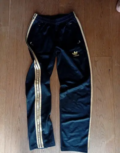 Adidas sportovní kalhoty dámské, vel. 38/M