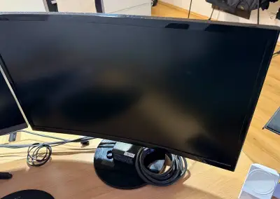 24" SAMSUNG S36C - ako nový