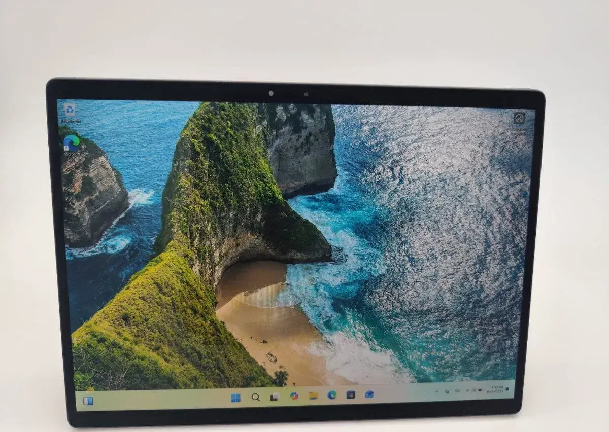 Dell Latitude 7320 Detachable Tablet i5 8GB/25GB Win11 ENG.