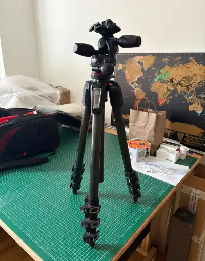 Karbonový stativ Manfrotto 055CXPRO4 s hlavou