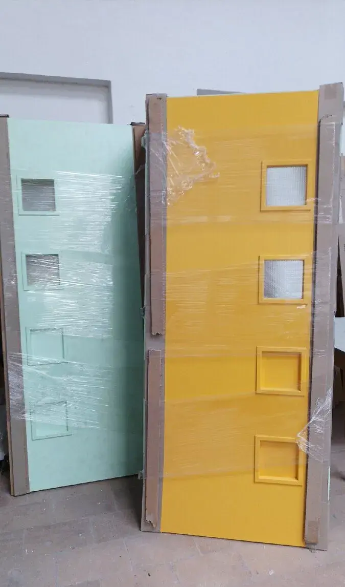 80 pravé, Masonite, Kvalitní nepoužité dveře
