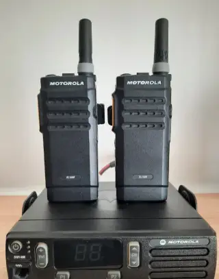 Motorola SL1600 VHF + DM1400 VHF DMR – komplet