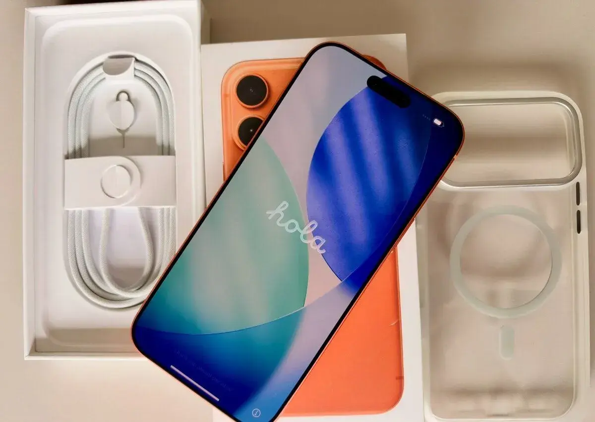IPhone 17 Pro Max 512GB Cosmic Orange, 97% baterie