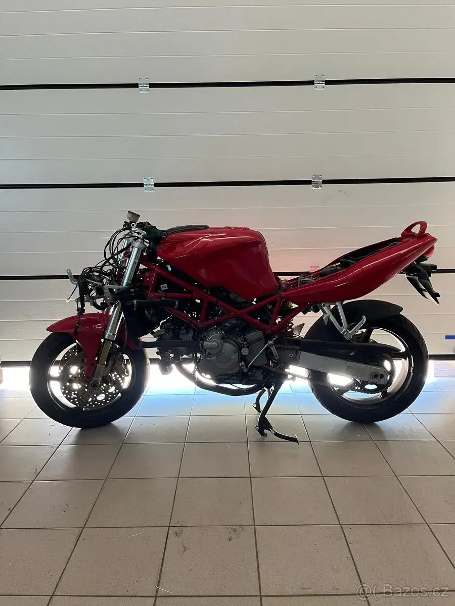 DUCATI ST3 s - Cafe Racer