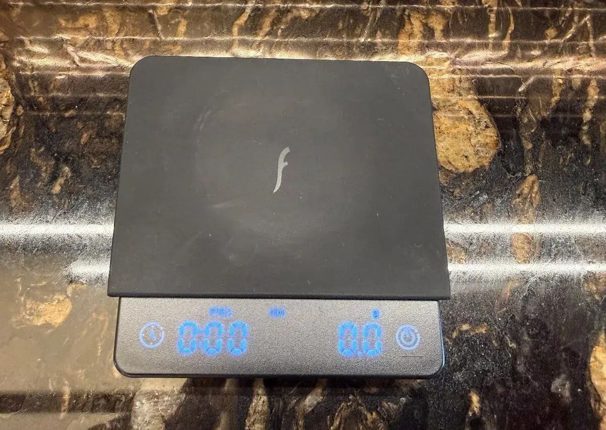 Flair Brew Scale – přesná baristická váha 0,1 g s časovačem
