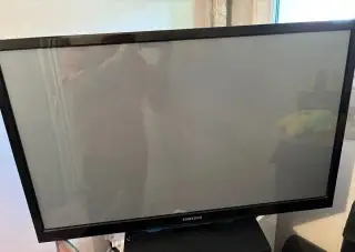 Samsung TV + set-top box Tesla
