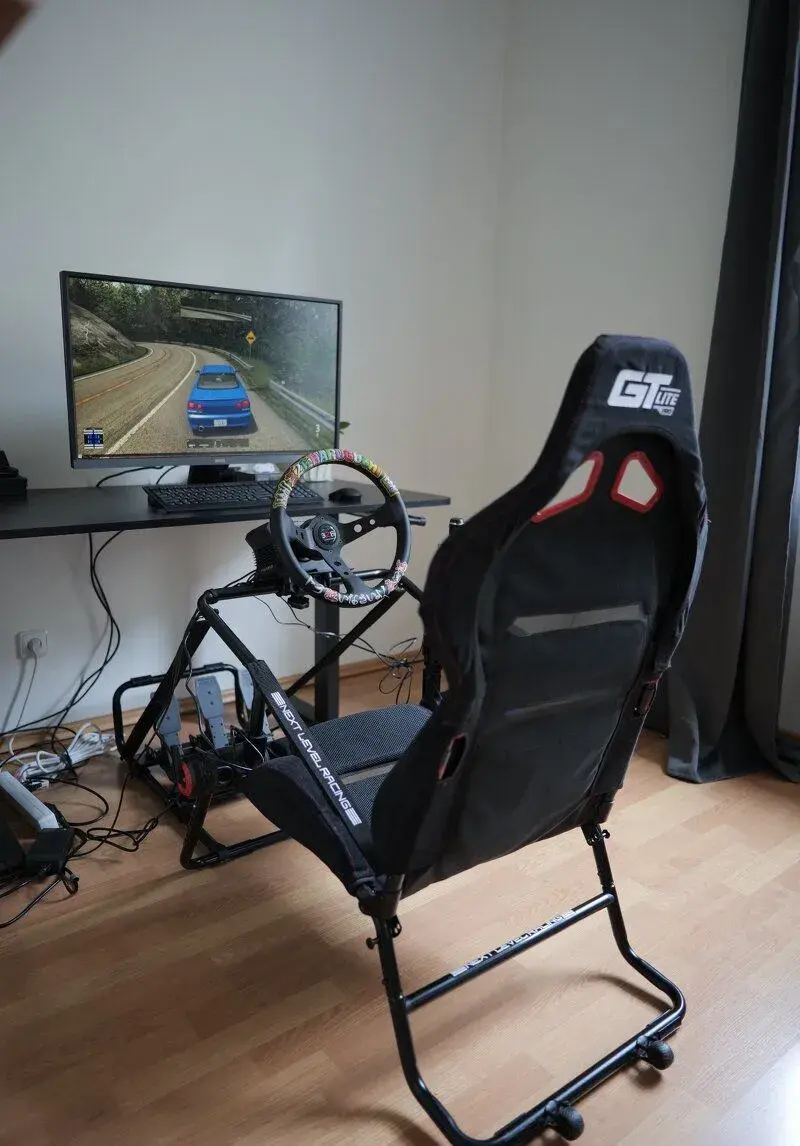 Playseat - Full kit ready to drive ( Moza R5 full-kit )